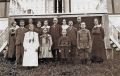 Maren Kragh #21, Oskar Frederik Kragh? #16, Anna Hedvig Kragh #17, Peder Clement Kragh? #11 (bagved Anna), Ane Marie Andersen #8, Emma Kragh #18, Anna Rigmor Kragh #15 (bagved Emma), Chresten Pedersen Kragh #7, Aage Kragh #19, Karin Mary
